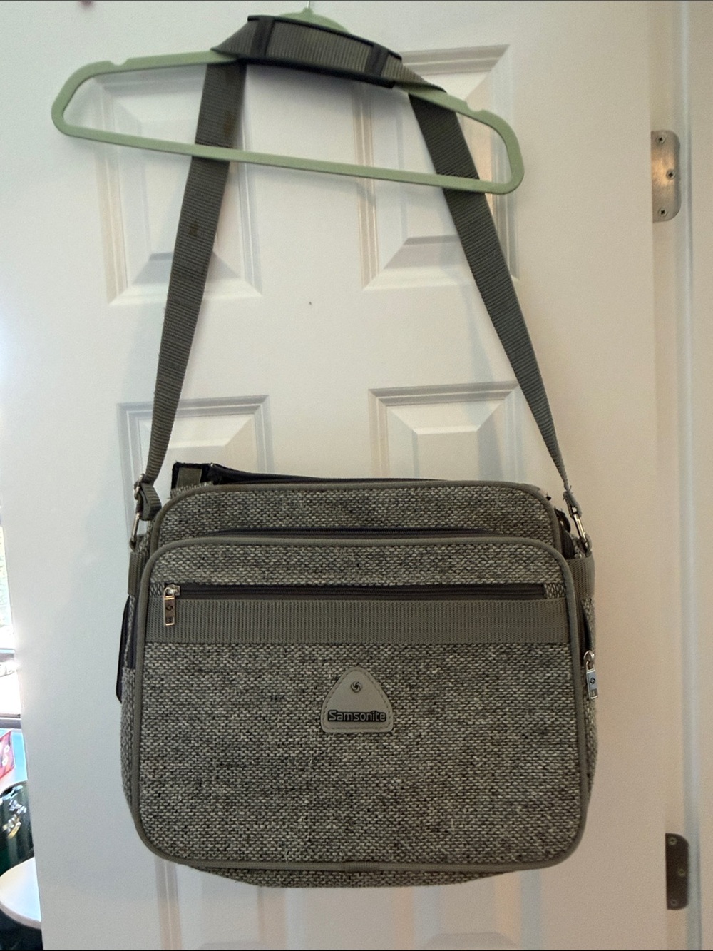 Samsonite Men's Gray Textured Messenger Crossbody Bag